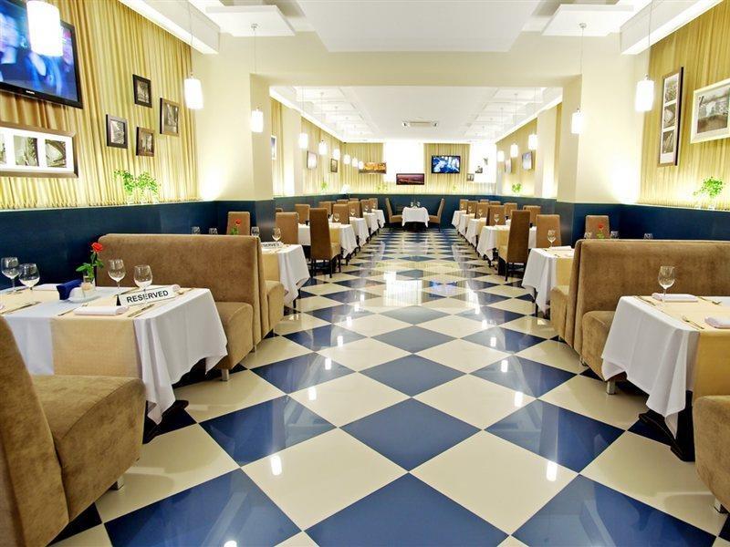 Teatralny Hotel Zaporizhia Esterno foto